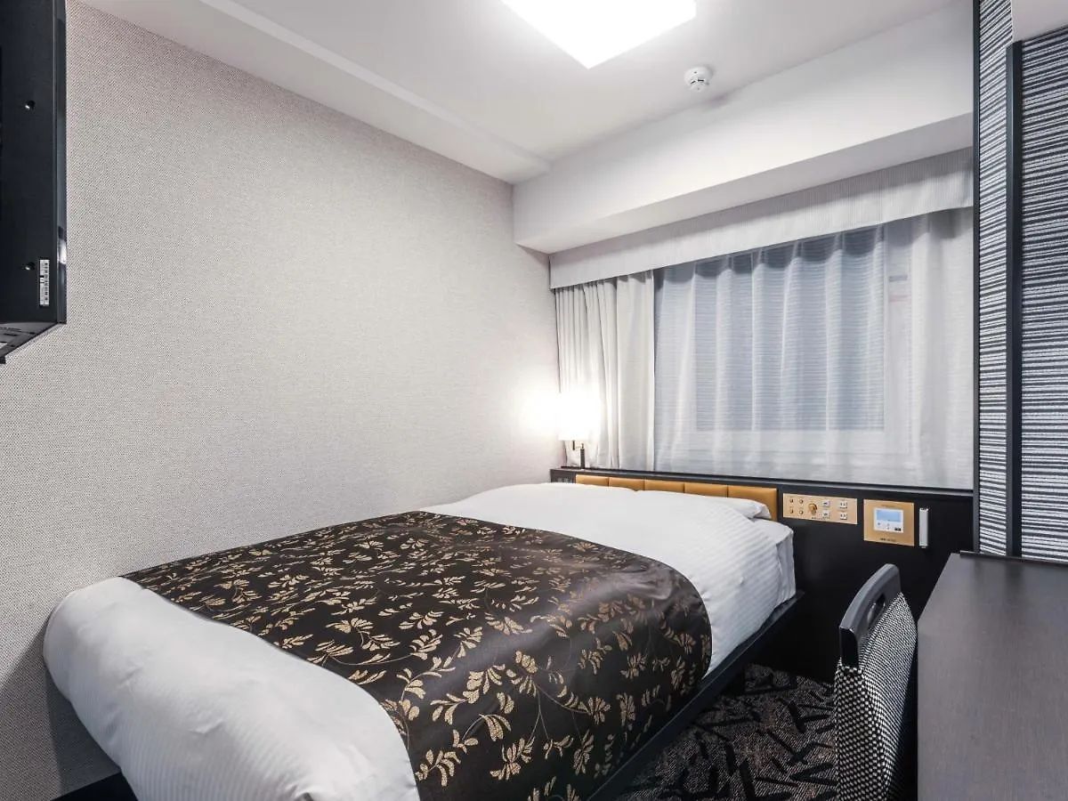 ***  Apa Hotel Shin Osaka Ekimae יפן